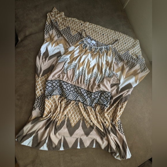 London Times Tan and Brown Chevron Pattern Halter Maxi Dress - Picture 11 of 12